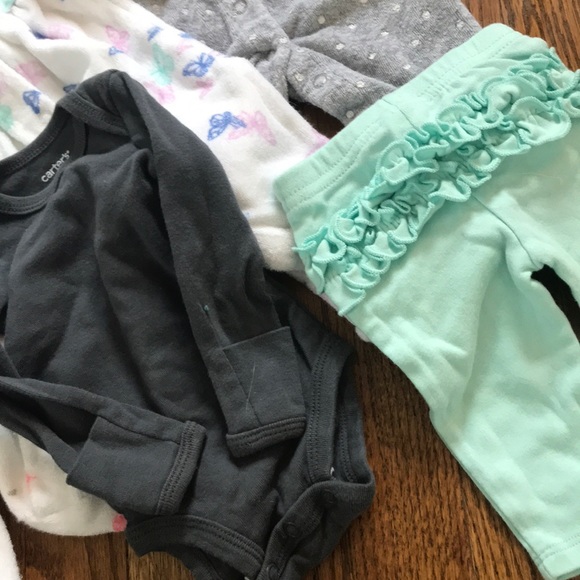 Carters Newborn bundle - Picture 7 of 8